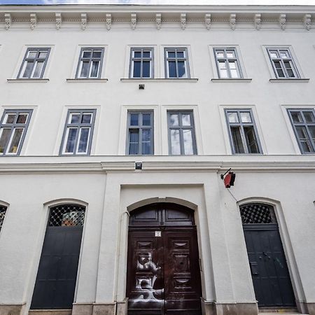 Bpr Stylish Vagabond Apartment With Ac Будапеща Екстериор снимка