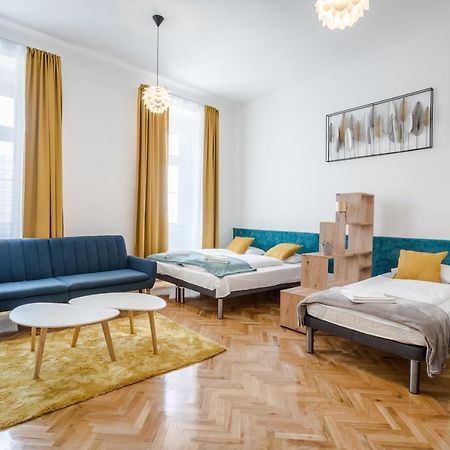 Bpr Stylish Vagabond Apartment With Ac Будапеща Екстериор снимка