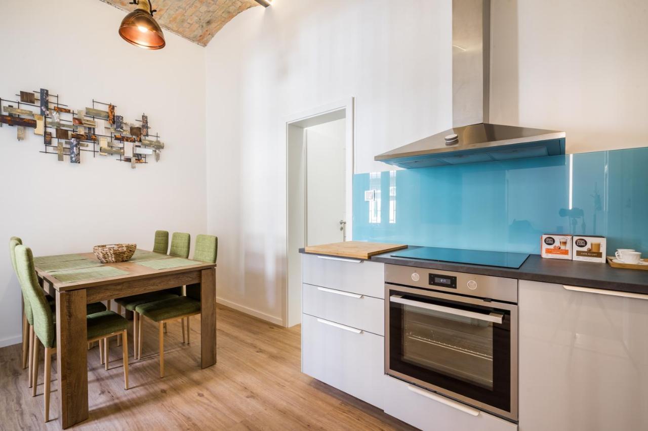 Bpr Stylish Vagabond Apartment With Ac Будапеща Екстериор снимка