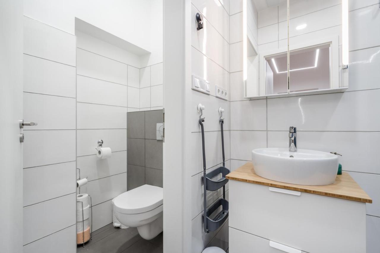Bpr Stylish Vagabond Apartment With Ac Будапеща Екстериор снимка