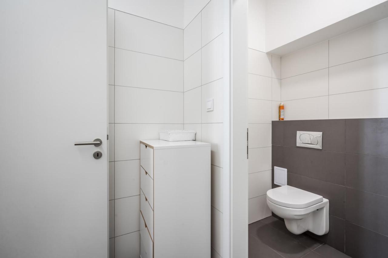 Bpr Stylish Vagabond Apartment With Ac Будапеща Екстериор снимка